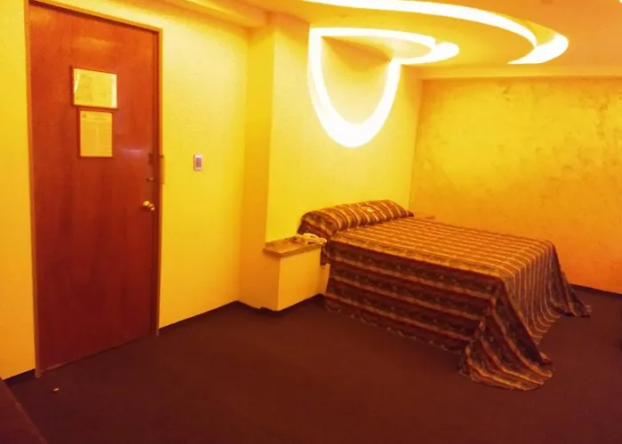 Hotel Siesta Del Sur 4*